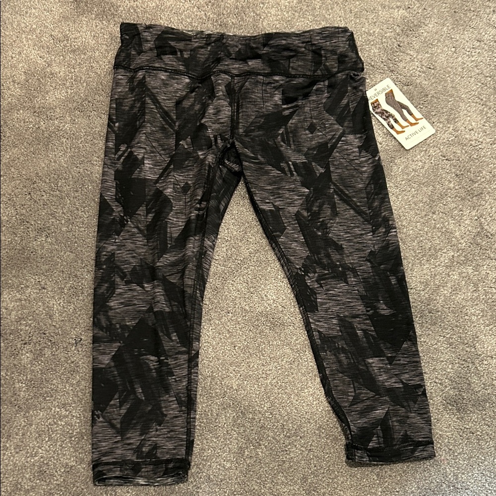 NWT ACTIVE LIFE reversible leggings